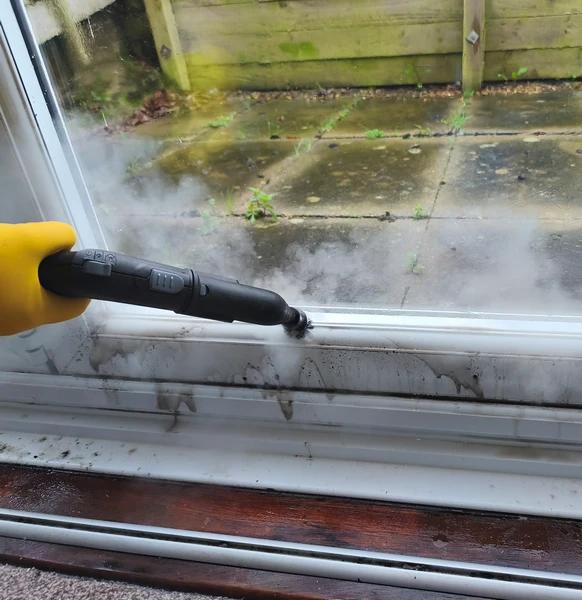 End of Tenancy and steam carpet Cleaning Horley special offer